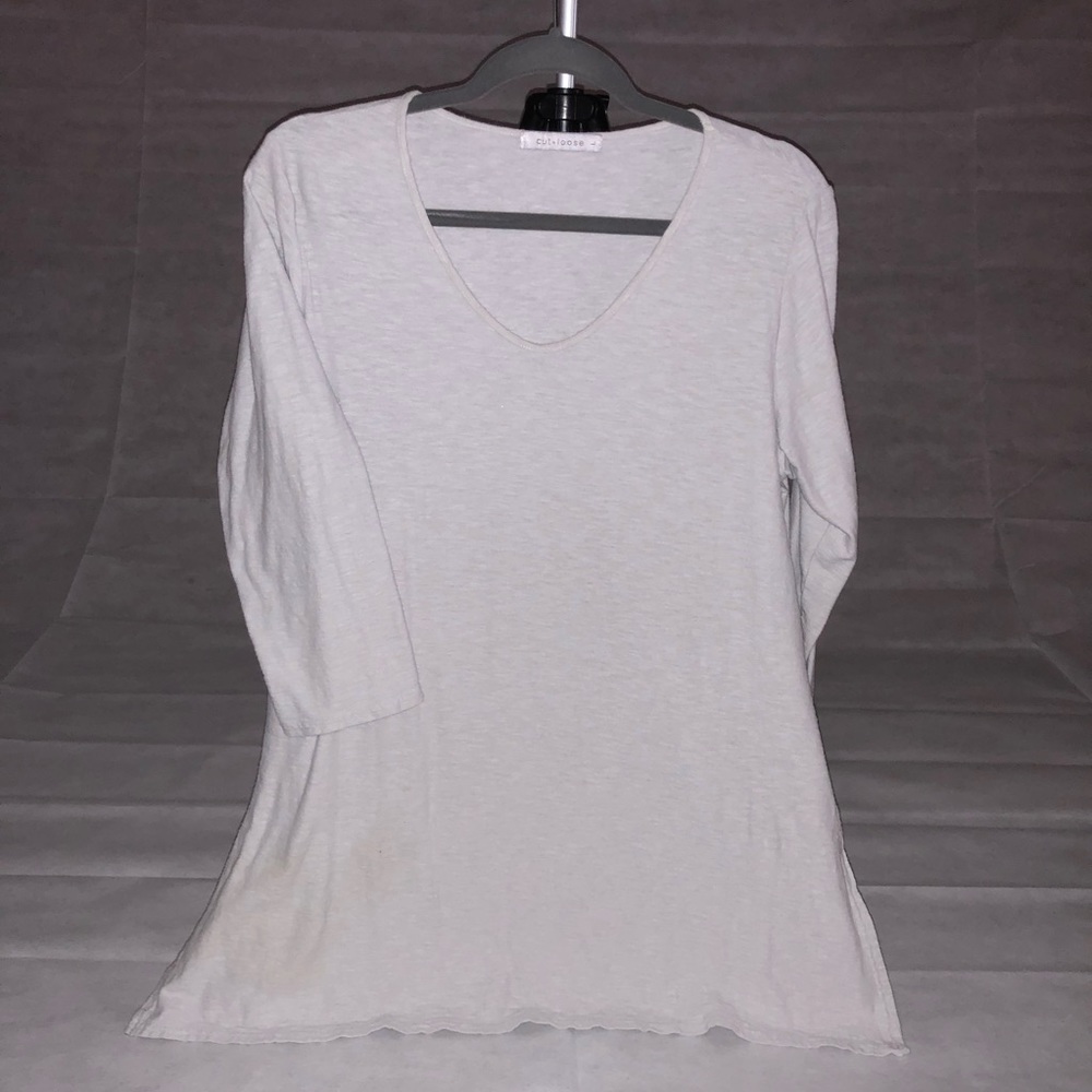 Light gray CUT-LOOSE v-neck top.